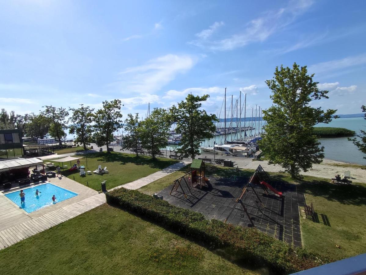 Soleil Apartmanok Balatonlelle Eksteriør billede